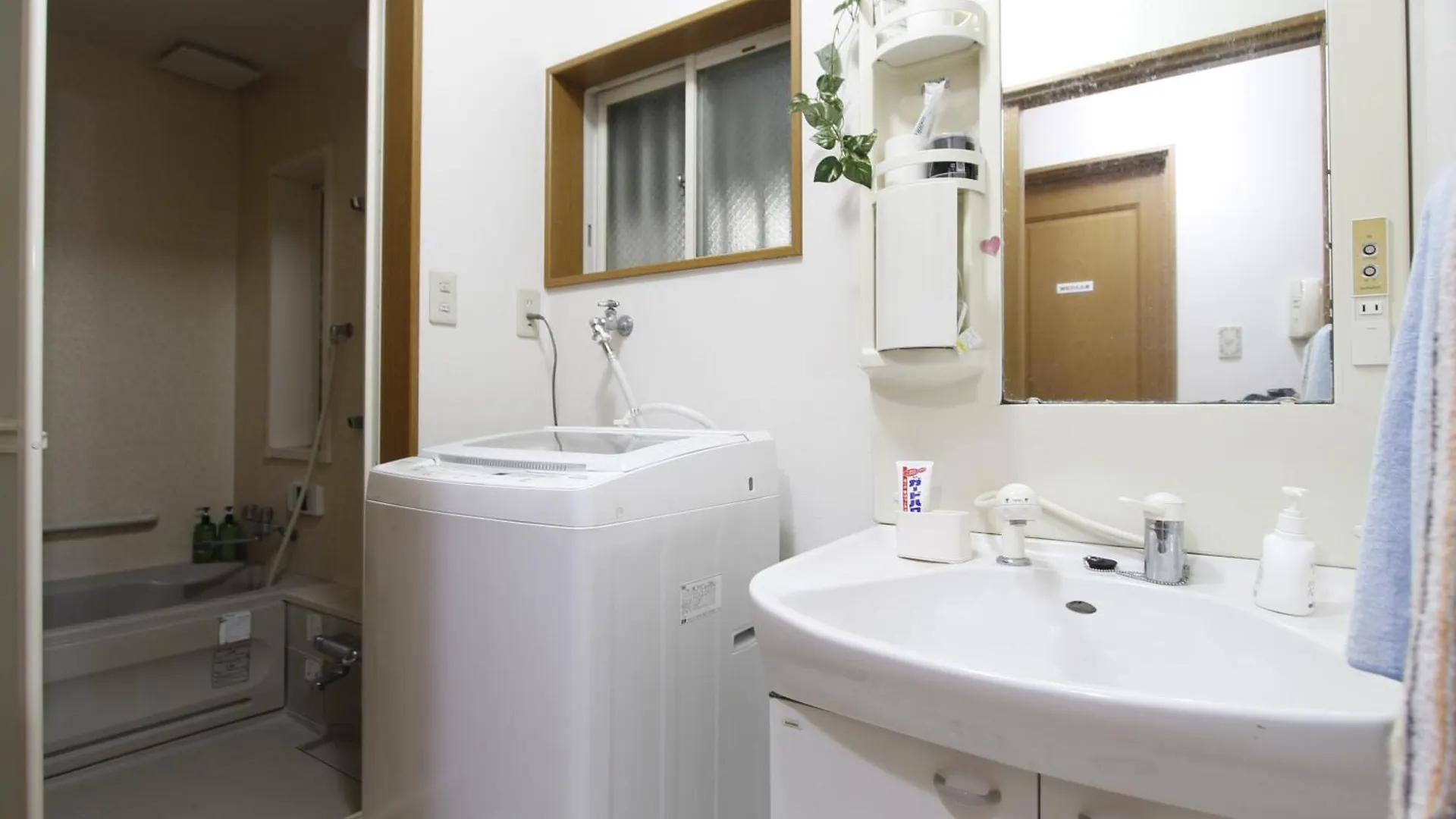 Sinnjyuku・家族やグループ・希少独立townhouse Tokyo Japan