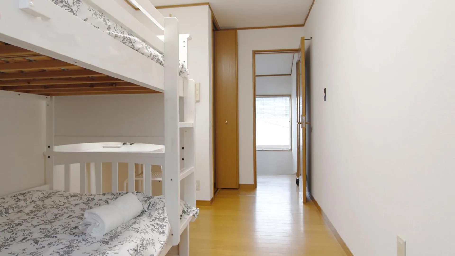 Sinnjyuku・家族やグループ・希少独立townhouse Tokyo Apartment